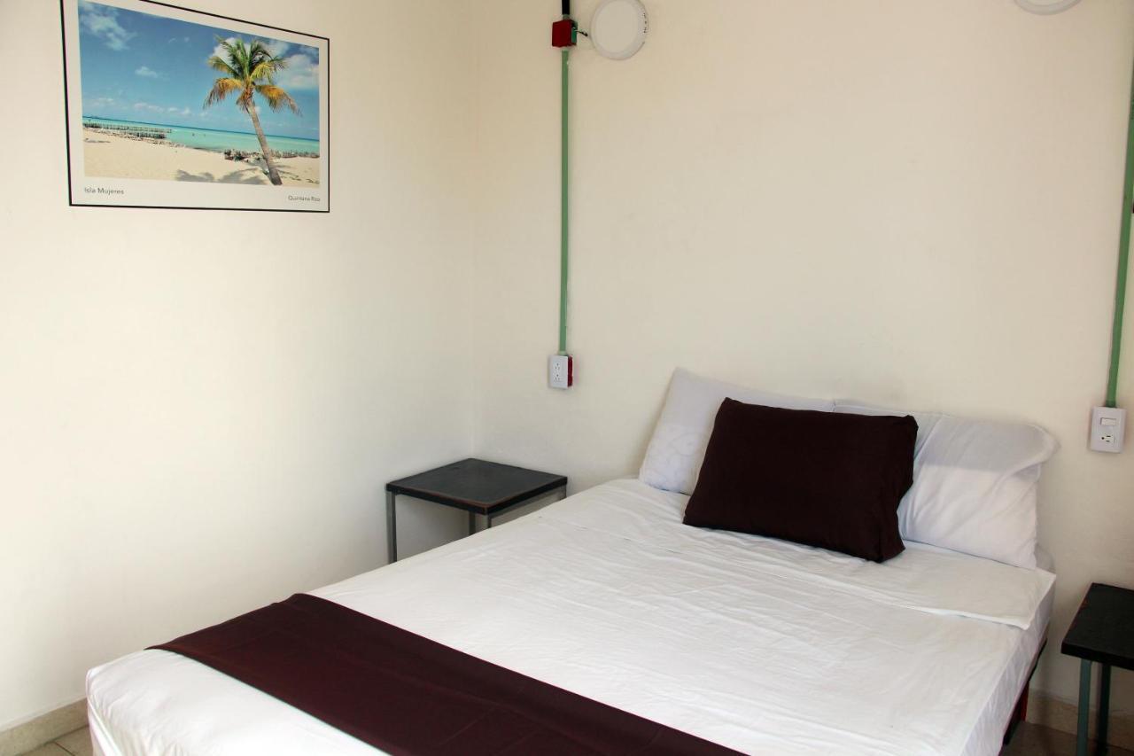 Hotel & Hostal Casa De Luz Cancún Zewnętrze zdjęcie